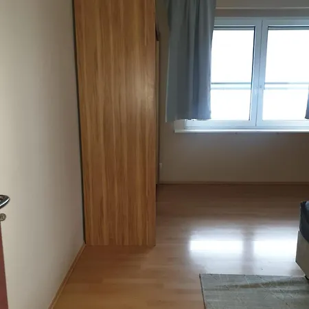 Apartment Am Kaiserlei 6 Etage 2 Schlafzimmer Haus 123